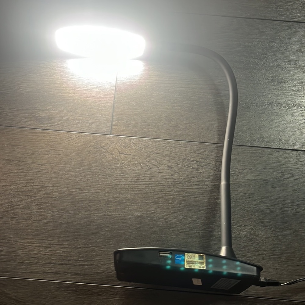 Working Desk USB Lamp - Picture 3 of 4